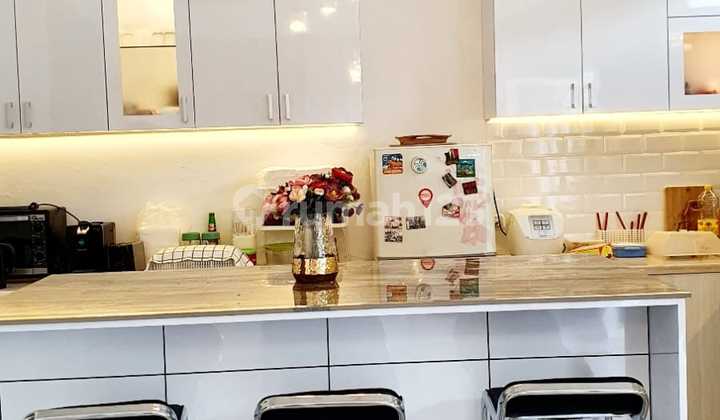 Rumah Tinggal 2 Lantai di Cinere, Limo, Depok  2