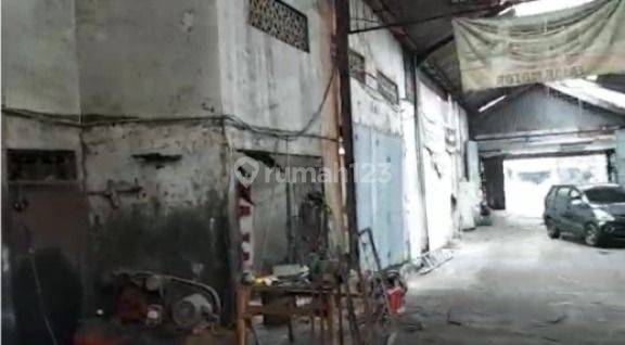 Jual Murah Ruko Pinggir Jalan di Hasyim Ashari, Jakarta Pusat 2