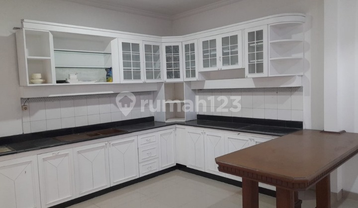 Dijual Rumah Siap Huni Dalam Kompleks Di Cinere Tang Sel 2