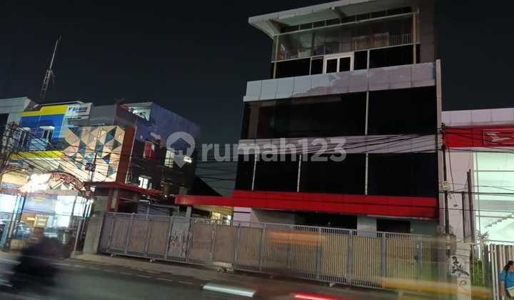 Disewakan Gedung 5 Lantai Di Radio Dalam Jakarta Selatan