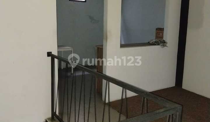Near H. Nawi Stop, Shop House for Rent in H. Nawi, South Jakarta 2