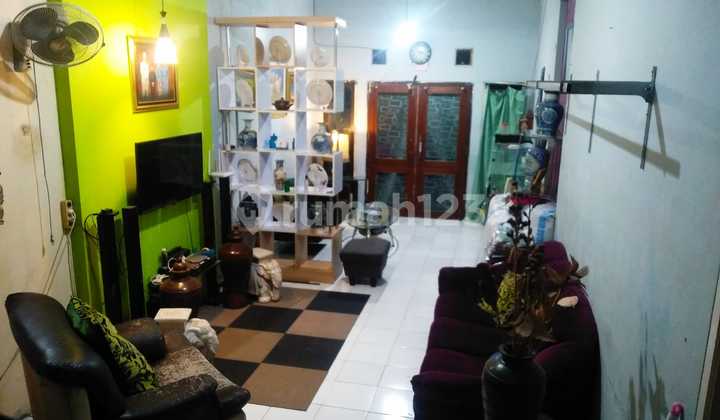 Dijual Cepat Rumah Bisa Dijadikan Rumah Kost Di Pondok Ranji Tangerang Selatan Dijual Cepat Rumah Bisa Dijadikan Rumah Kost Di Pondok Ranji Tangerang Selatan