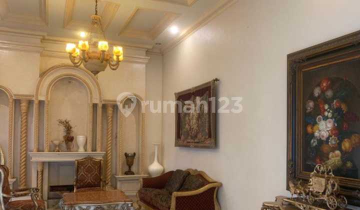 For Sale/Rent Nice House Ready to Occupy Affordable Price in Menteng Central Jakarta