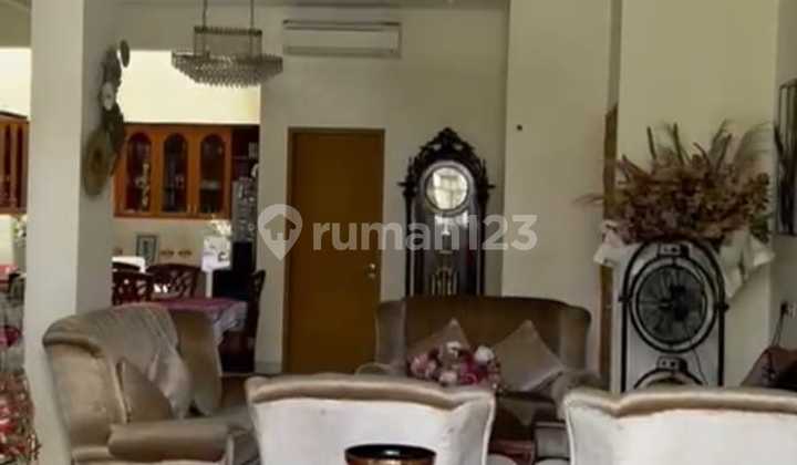 Dekat Gancit, Dijual Rumah American Clasic di Gandaria Jakarta Selatan 2