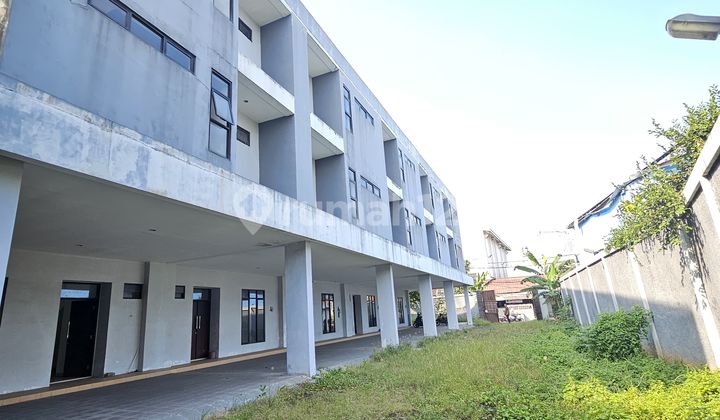 Dijual Superrr Murah (tidak Ada Lawan) Townhouse Veteran Raya Jakarta Selatan 