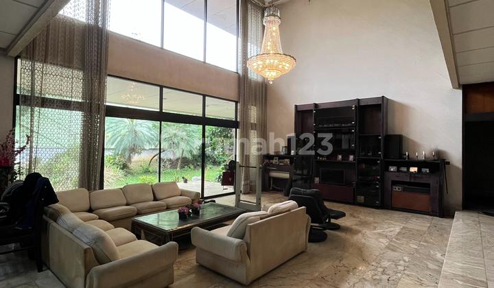 Dekat Scbd, Dijual Rumah Siap Huni di Permata Hijau Jakarta Selatan