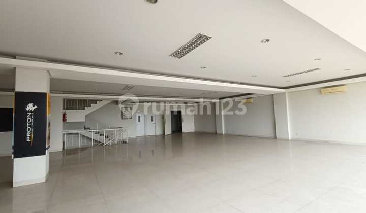 Dijual/sewakan Cepat Gedung Show Room Include Bengkel Di Depok