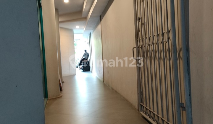 Cheapest, attached shop houses for sale ready to occupy in Warung Buncit, South Jakarta 2