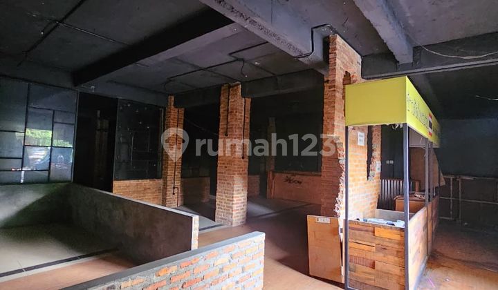 For Rent 4-Story Attached Shophouse in Blok M, South Jakarta 2
