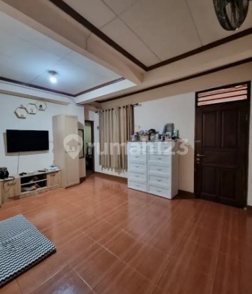Dijual Rumah + 4 Kontrakan Dan 6 Kamar Kos Gandaria Utara Keb Baru Jak Sel Dijual Rumah + 4 Kontrakan Dan 6 Kamar Kos Gandaria Utara Keb Baru Jak Sel