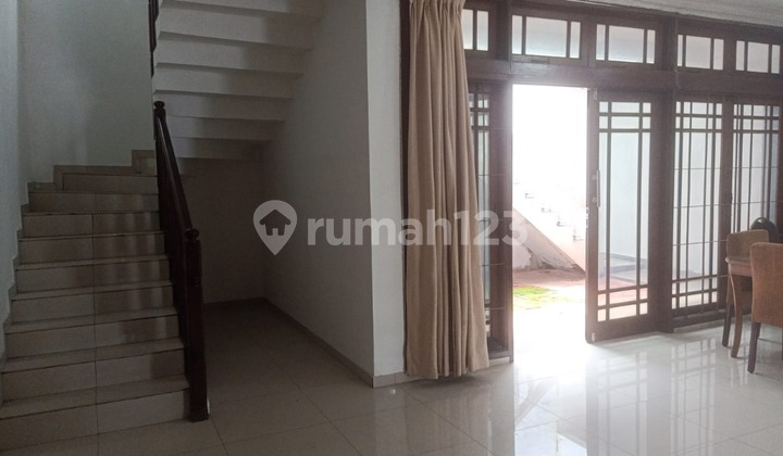 Disewakan Rumah Hook Bisa Untuk Kantor Dan Tempat Tinggal Di Tulung Agung Menteng Jakarta Pusat 2