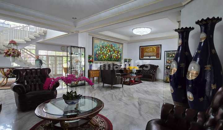 Near Toll, Well-Maintained Old House for Sale in Pondok Labu, South Jakarta
