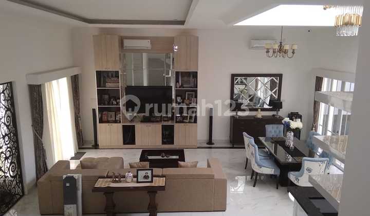 Near Blok M, Luxury House for Sale Ready to Occupy in Panglima Polim, South Jakarta 2