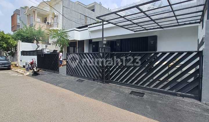 Disewakan Rumah Siap Huni Di Pondok Indah Jakarta Selatan