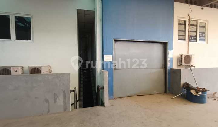 Dijual/sewakan Cepat Gedung Show Room Include Bengkel Di Depok