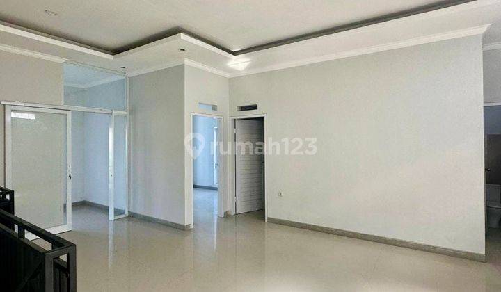 Modern Unfurnished House Ready to Live in 5 Minutes to Udayana Campus  2