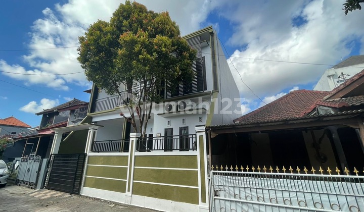 Rumah Baru Direnovasi Semi Furnished Siap Huni 10 Menit ke Pantai Jimbaran