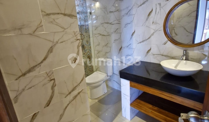 Villa Modern Siap Huni di Goa Gong Villa Modern Siap Huni di Goa Gong