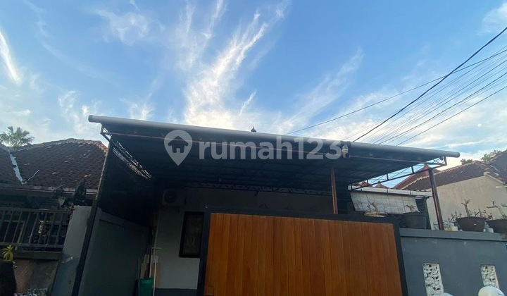 Rumah Minimalis dan Fully Furnished Siap Huni di Taman Giri Rumah Minimalis dan Fully Furnished Siap Huni di Taman Giri