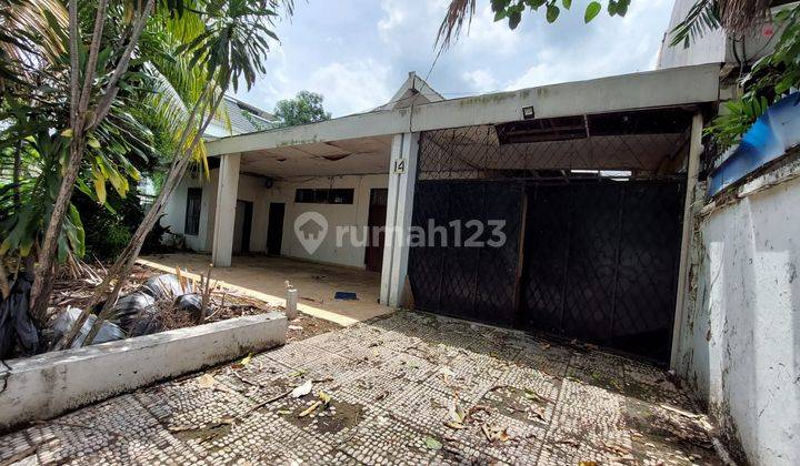 Rumah Tua Butuh Renovasi, Menteng, Jakarta Pusat 2