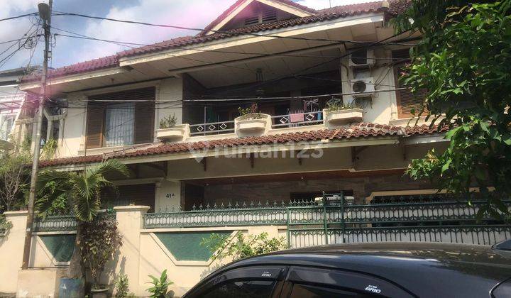 Rumah 2 Lantai Bagus di Jl. Tebet Barat, Jakarta Selatan 2