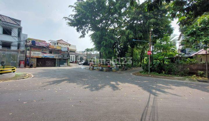 Rumah Hitung Tanah, Pinggir Jalan, Kebayoran, Jakarta Selatan 1