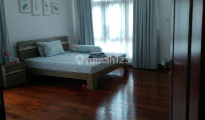 Rumah Cantik 2 Lantai Taman Depan Belakang Dikawasan Bintaro Sektor 5 2