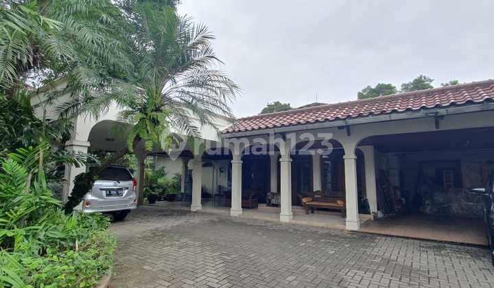 Dijual Rumah Klasik 1 Lantai di Jl. Benda Raya, Kemang. Lokasi Premium Dijual Rumah Klasik 1 Lantai di Jl. Benda Raya, Kemang. Lokasi Premium