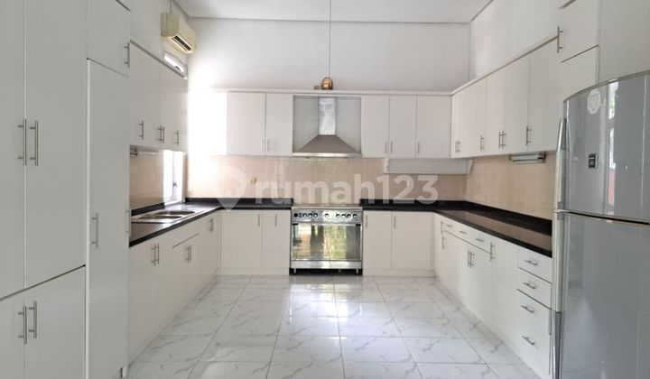 A Beautiful and Neat Ready-to-Occupy House Near Kemang