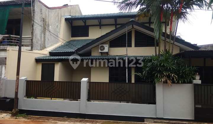 FOR SALE House in Lembah Cinere Indah Housing