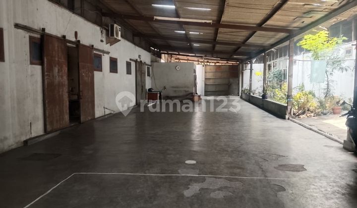 For sale, former warehouse in Jembatan Lima, West Jakarta