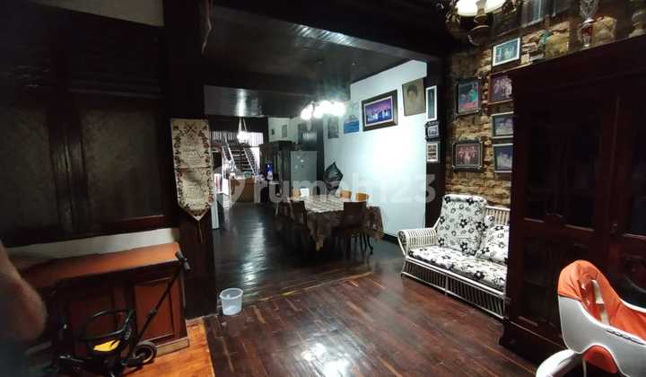 Rmh Tinggal Lantai Atas Kos 13 Kamar di Cikini Jakpus 2