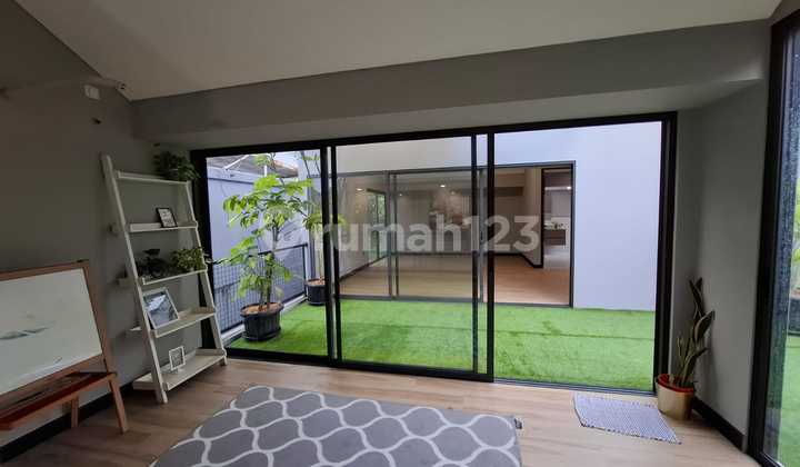 The Green Cluster Banyan Ville, Attic + Rooftop Balcony 2