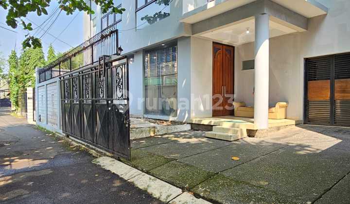 2-STORY HOUSE IN CILANDAK NEAR CITOS, SOUTH JAKARTA