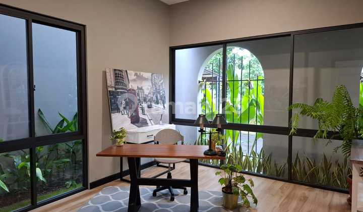 The Green Cluster Banyan Ville, Attic + Rooftop Balcony