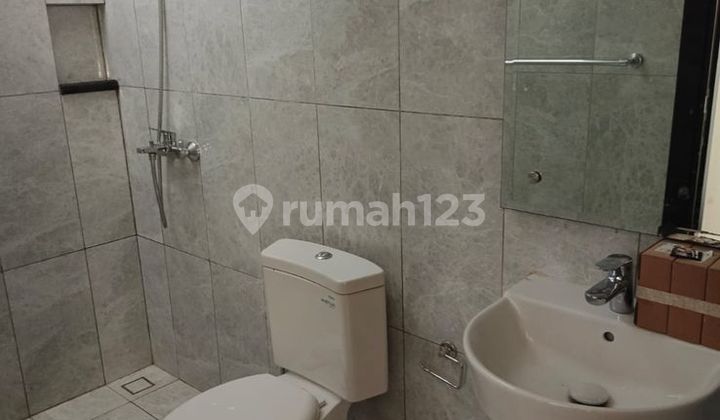 rumah 2 lantai minimalis modern cluster Fashagriya Podomoro 2