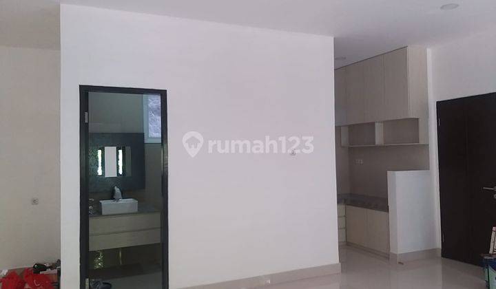 Disewakan ruko 2 lantai di mainroad Kebonjati full renov 6