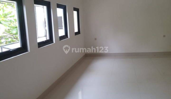 Disewakan ruko 2 lantai di mainroad Kebonjati full renov 8