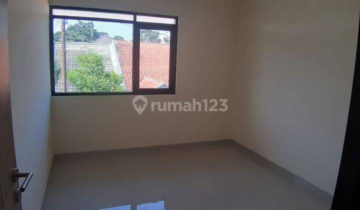 Disewakan Rumah Full Renov Siap Huni di Kembar Moch Toha 5