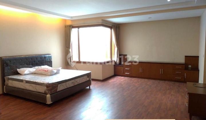 Diseakan Rumah Luxury 3 Lt Townhouse Balepakuan Ciumbuleuit