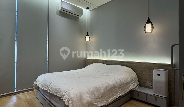 3-Story Shop House in City Center Near Alun Alun Bandung Furnished 2