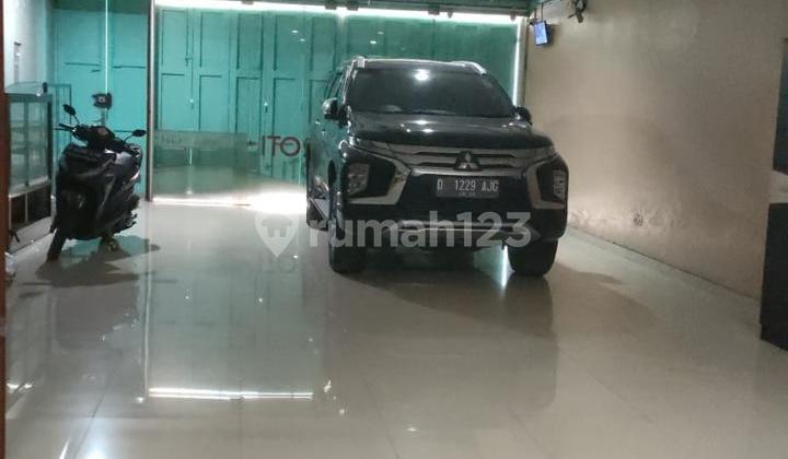 ruko 3 lantai siap huni furnished mainroad Sudirman 