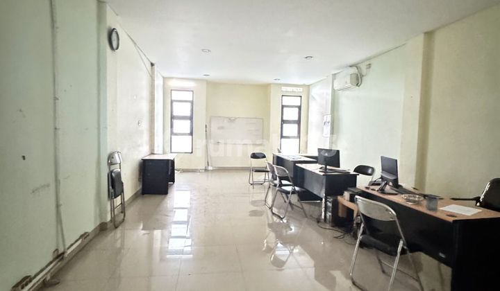 Ruko 3 Lantai Siap Pakai Mainroad Batununggal Indah 