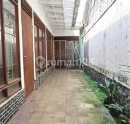 comfortable house strategic location Riau wing 2