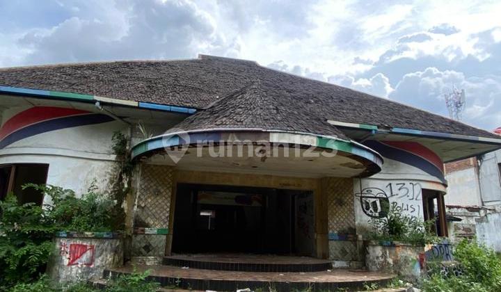 Ruang Usaha Sayap Dago Lokasi Strategis Jalan Dipenogoro