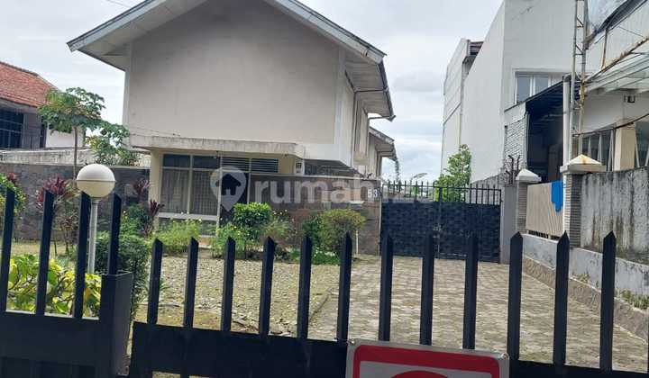 Jual cepat rumah halaman besar view jembatan pasopati di sayap Dago