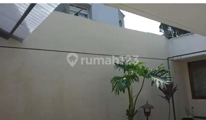 House rent can be used for an office wing in Suci Sukaluyu. 2