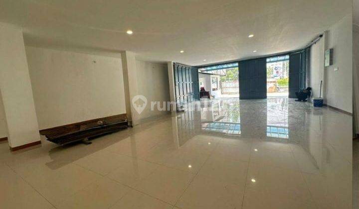 Sewa ruko 3 lantai siap huni mainroad Pasteur 1