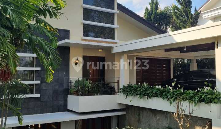 Rumah Mewah View Hijau Sejuk Di Dago Pakar