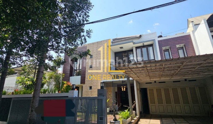 Luxury house with strategic location, modern, full teak in Suryalaya Cijagra BuBat.